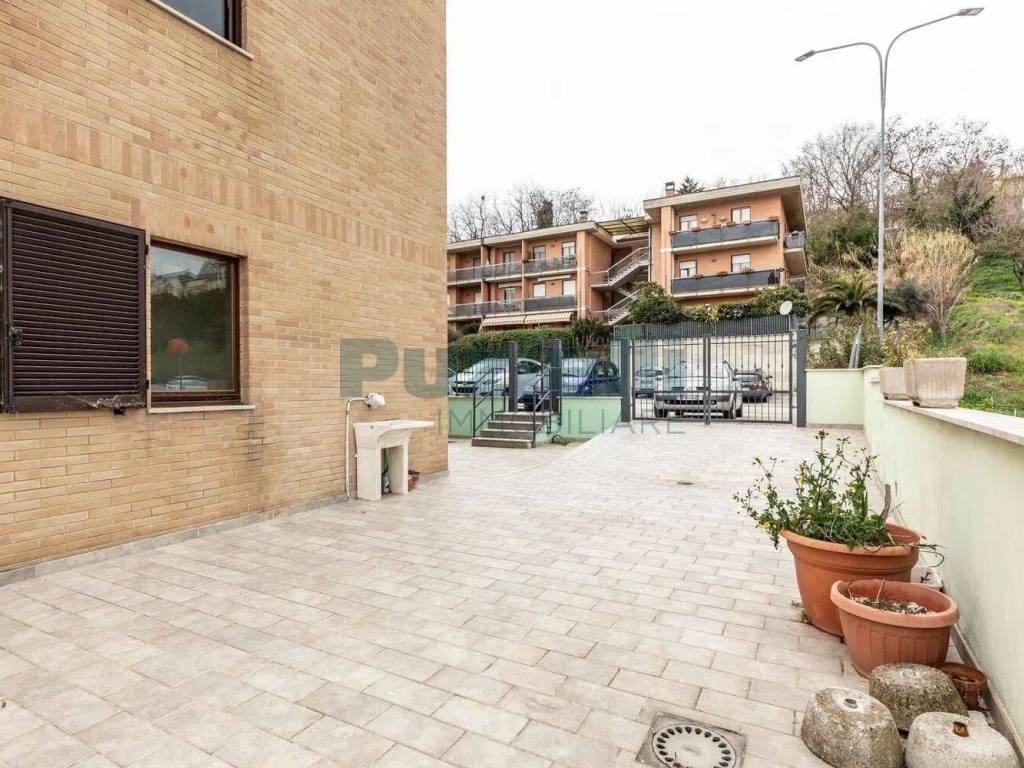 Appartamento a Fermo in Via Pietro Paolo Rubens - Foto 3