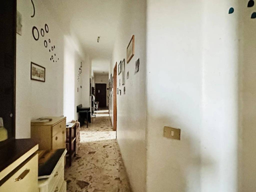 Appartamento a Taranto in VIA SIBARI, - Foto 2