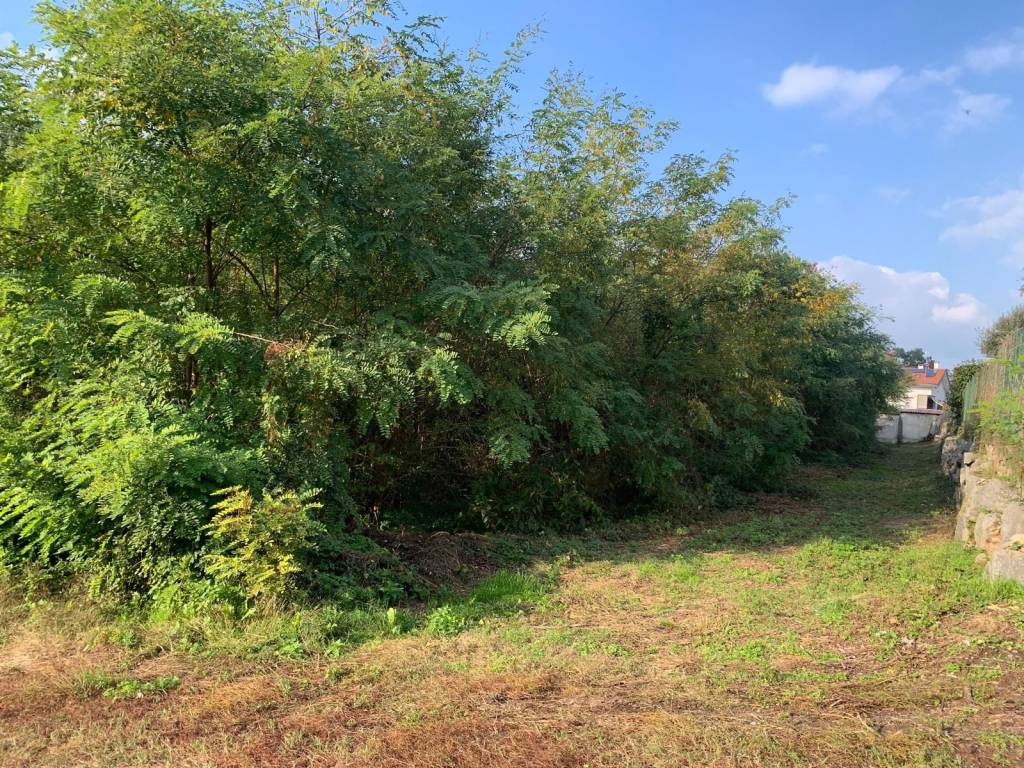 Terreno a Sumirago in Via della Valle, 8 - Foto 3