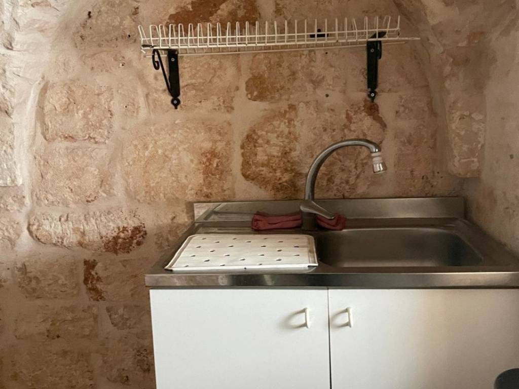 Casa indipendente a Ceglie messapica in Via Dabormida - Foto 4