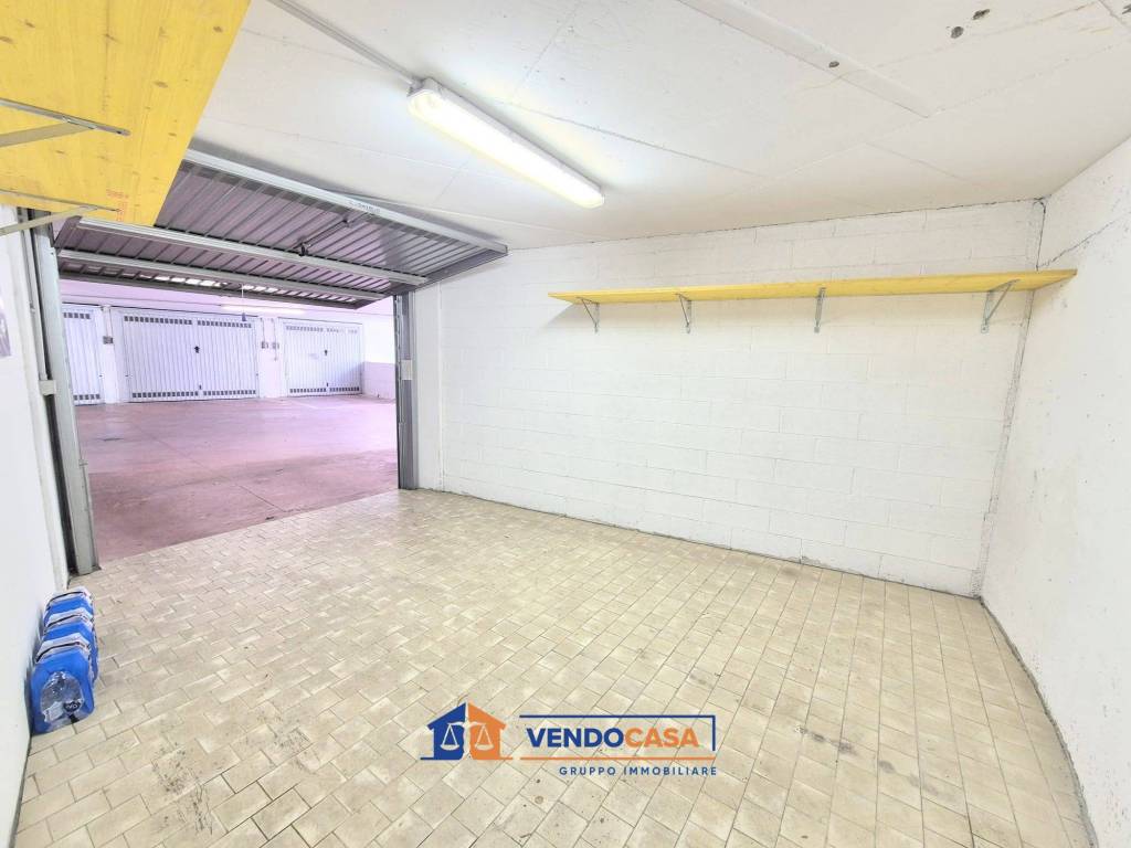 Box / garage a Finale ligure in Via Giuseppe Cavassola - Foto 3