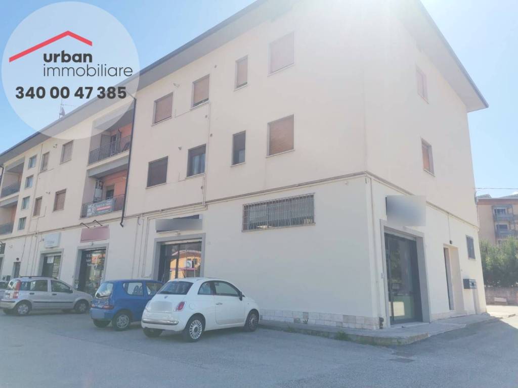 Immobile a L'aquila in Strada Statale 17 - Foto 2