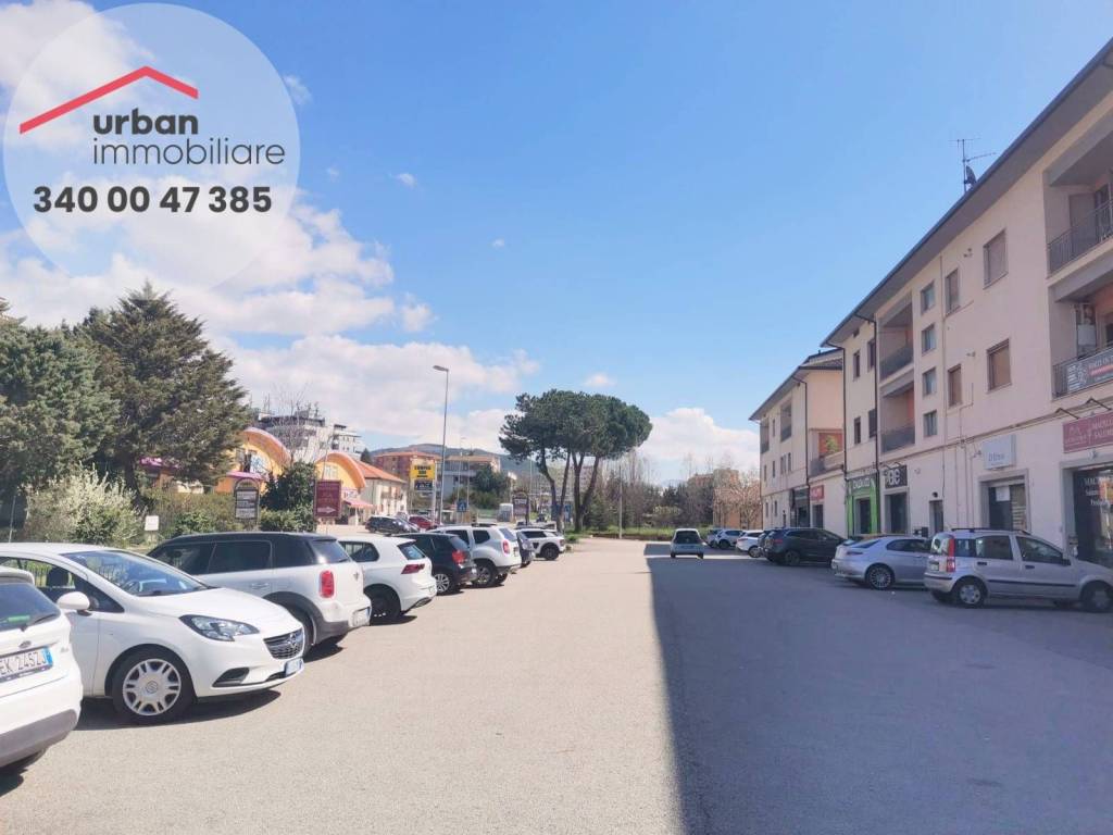 Immobile a L'aquila in Strada Statale 17 - Foto 4
