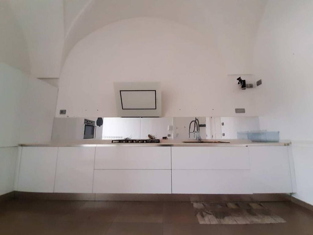 Appartamento a Taranto in Via Regina Elena, 77 - Foto 2