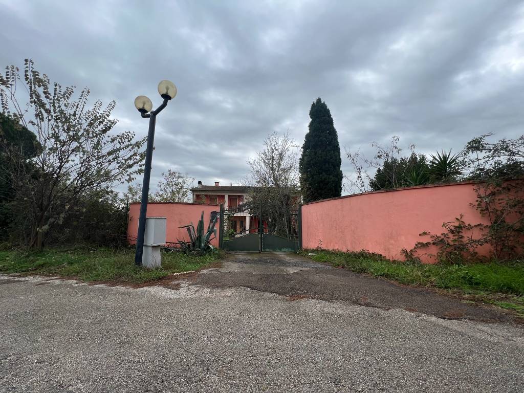 Villa a Gallese in Via delle Industrie - Foto 5