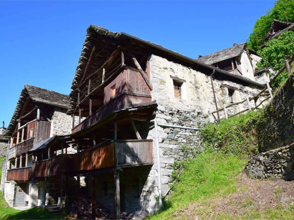 Rustico / casale a Calasca-castiglione in Località Ielmala, snc - Foto 4