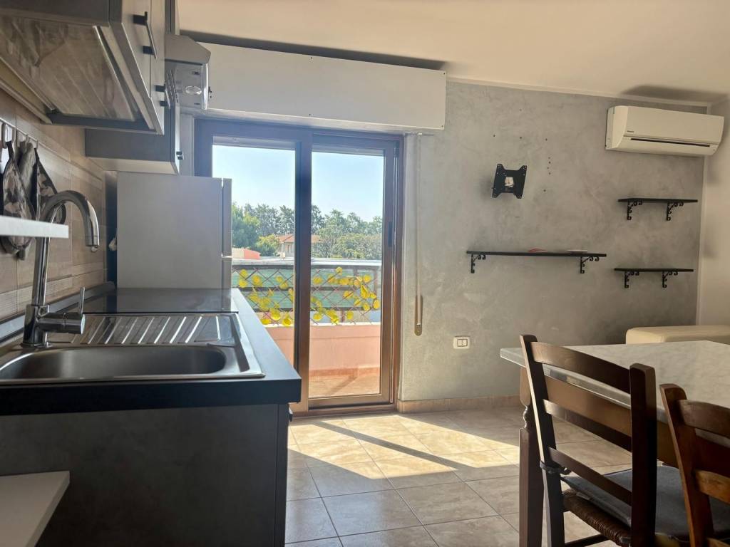 Appartamento a Assemini in Via Basilicata, 12 - Foto 4