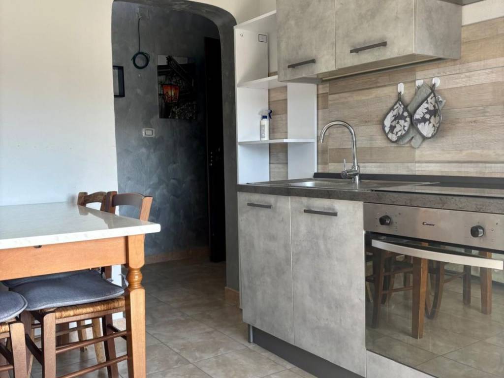 Appartamento a Assemini in Via Basilicata, 12 - Foto 5