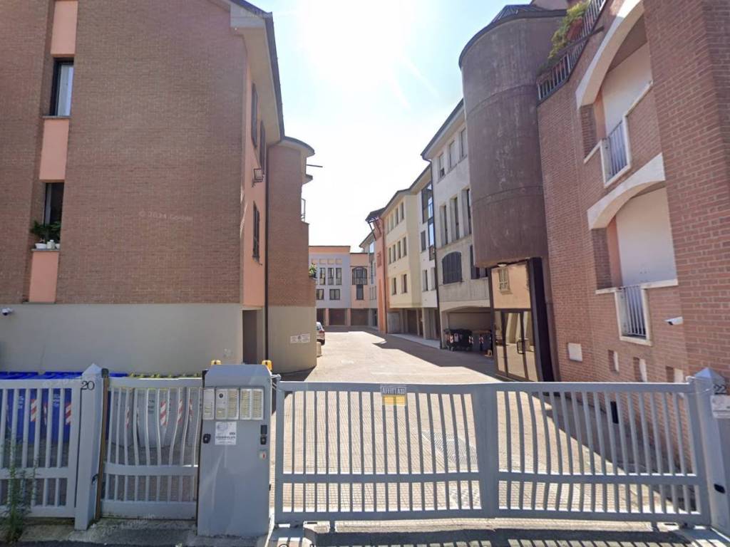 Box / garage a Piacenza in Via Degani - Foto 2