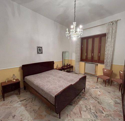 Palazzo / stabile a Trinitapoli in Via Mons. M. Vincitorio 3 - Foto 4