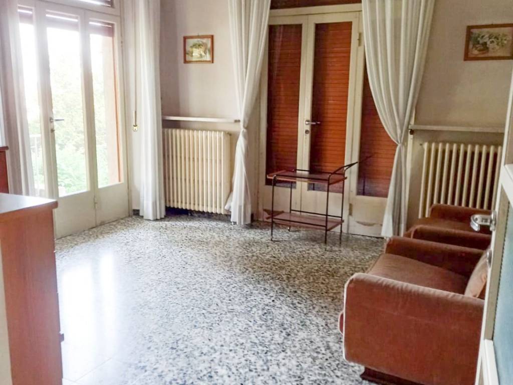 Villa a Jerago con orago in Via Cristoforo Colombo, 2 - Foto 4