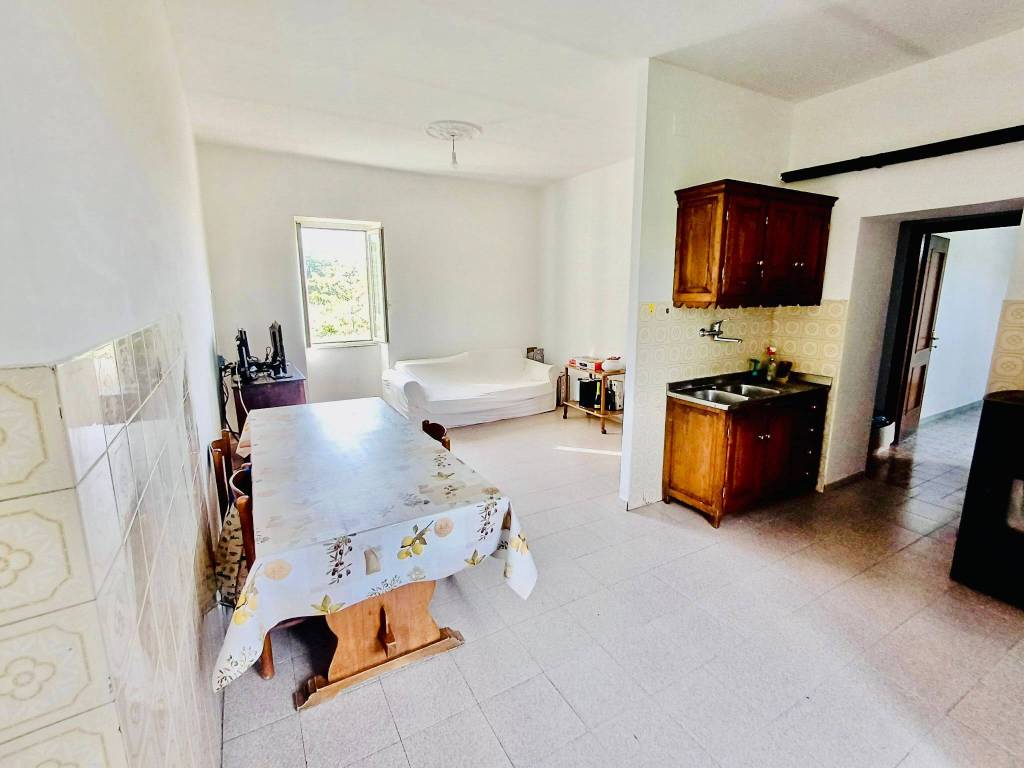 Appartamento a Viterbo in Strada Chiesa Nuova - Foto 4