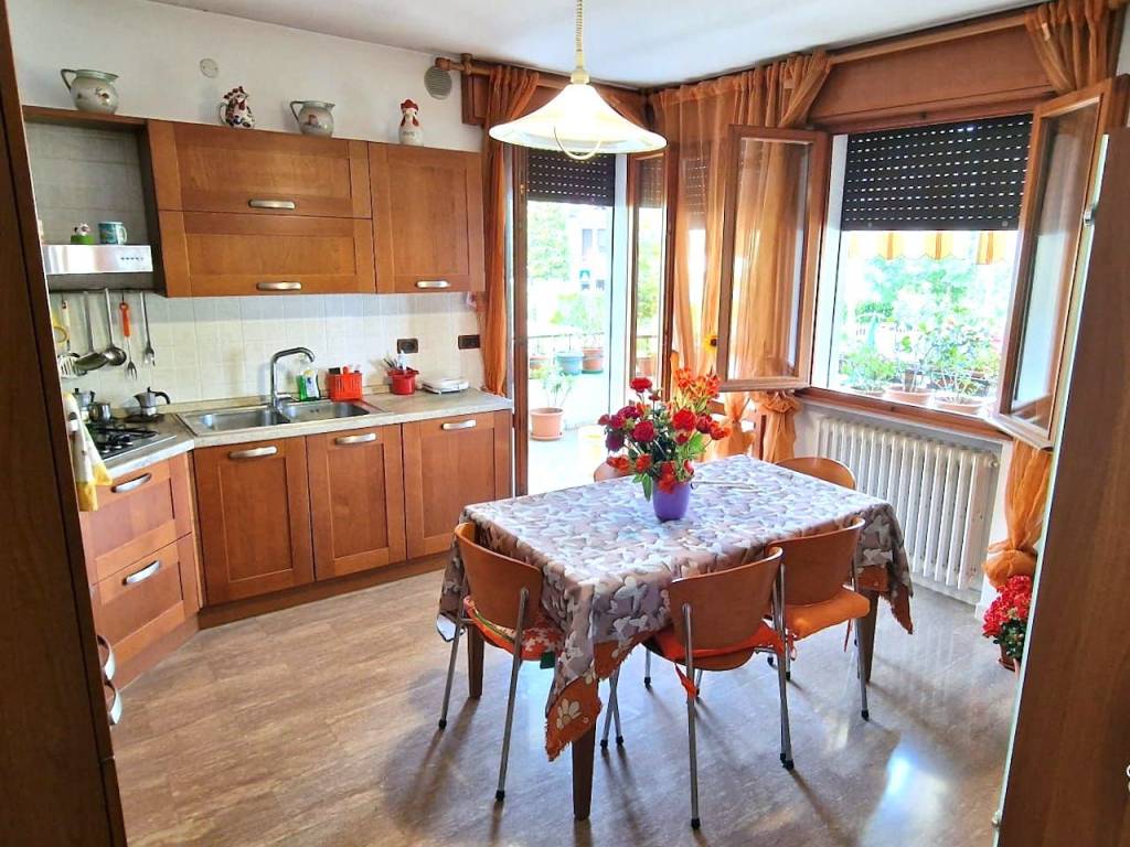 Villa a Montegrotto terme in Via Catullo, 51 - Foto 4