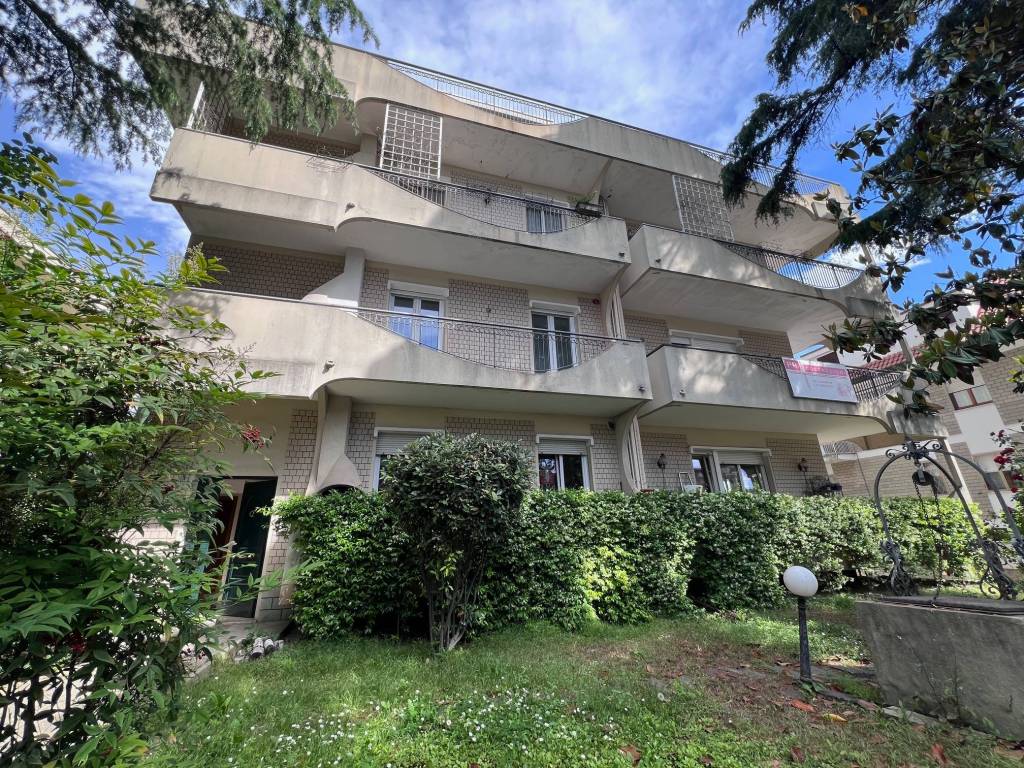 Appartamento a Riccione in Viale Adamello - Foto 2