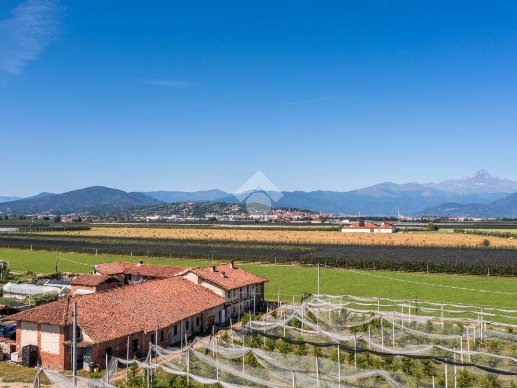 Casa indipendente a Saluzzo in REGIONE RUATA EANDI, 20 - Foto 2