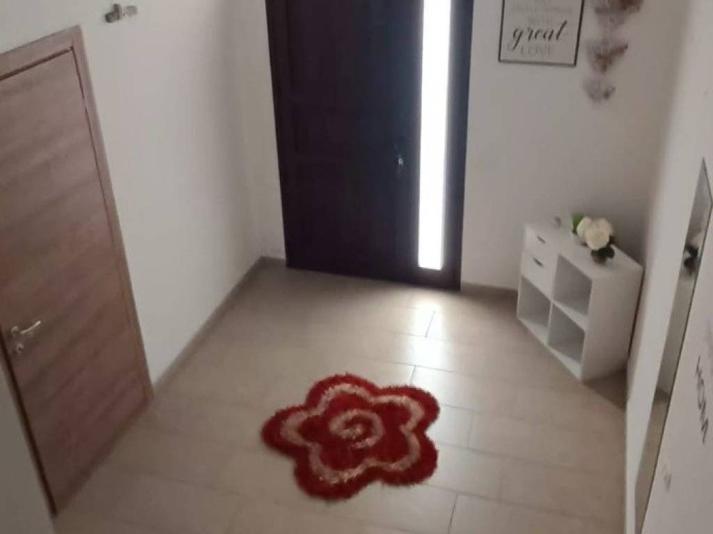 Casa indipendente a Cinisi in Via Venuti - Foto 4