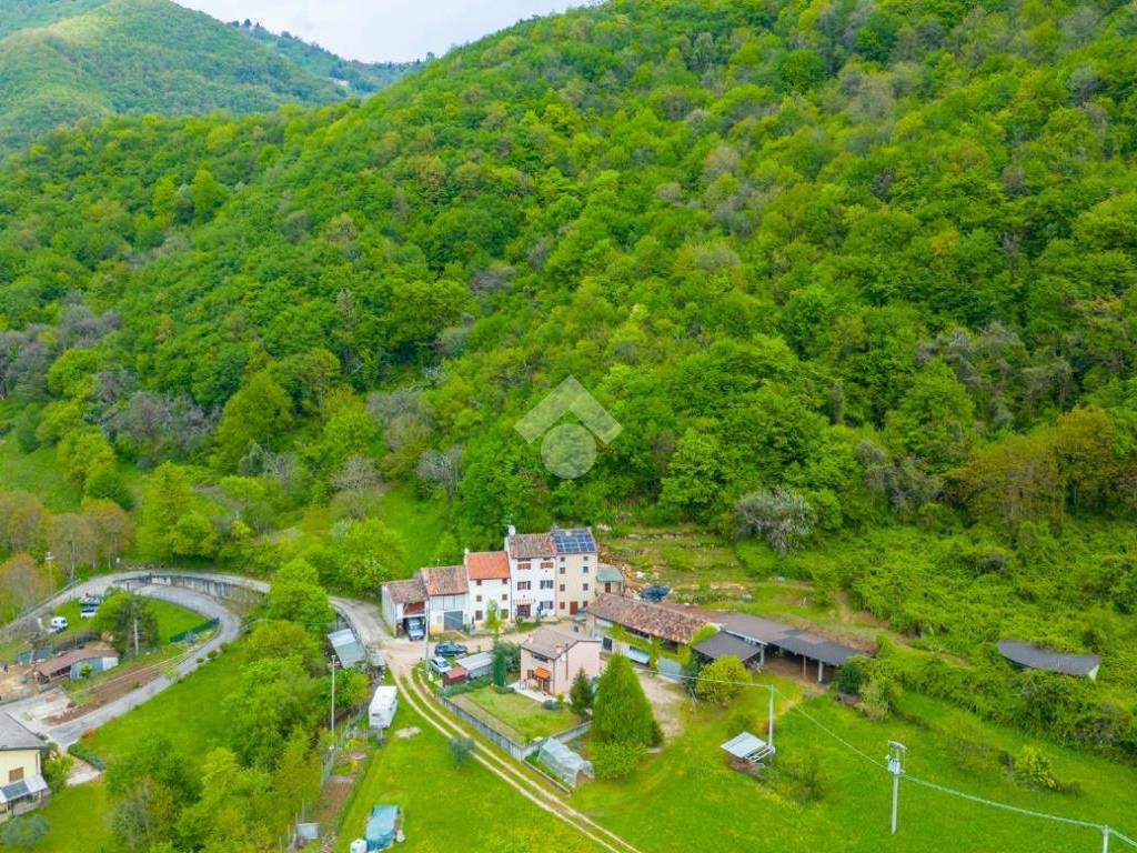 Rustico / casale a Badia calavena in VIA MOSTACCI - Foto 3