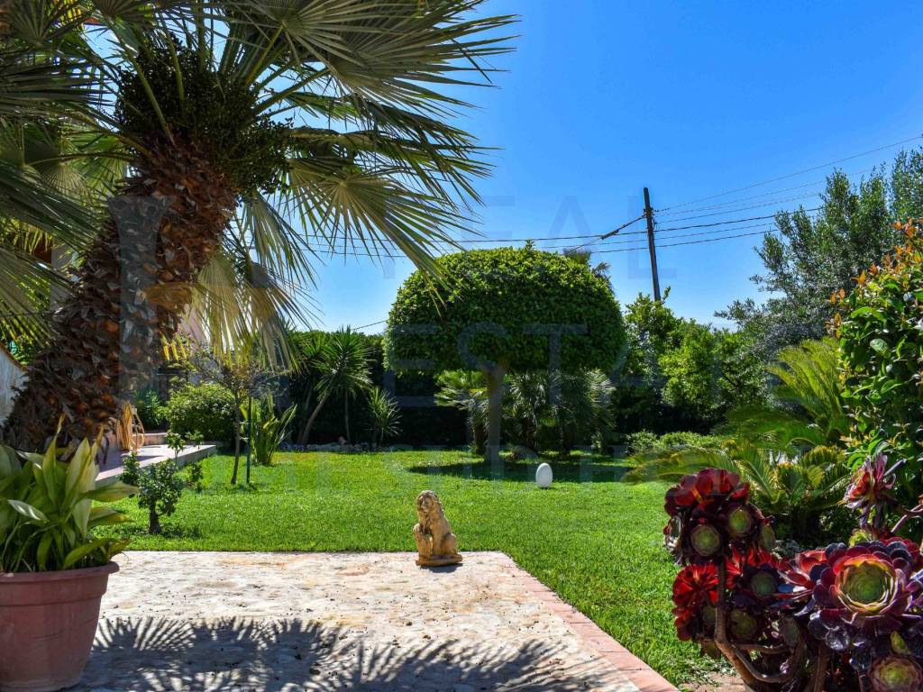Villa a Avola in Viale Papa Giovanni Paolo II - Foto 5