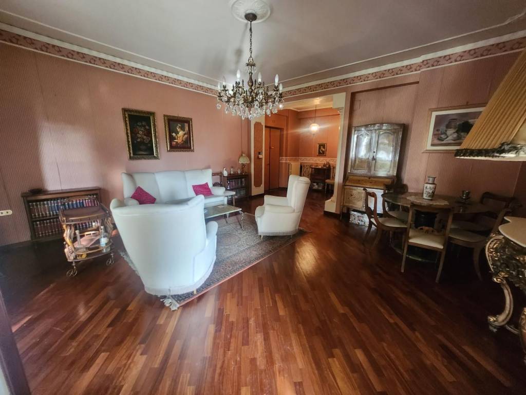 Appartamento a Benevento in Viale degli Atlantici - Foto 4