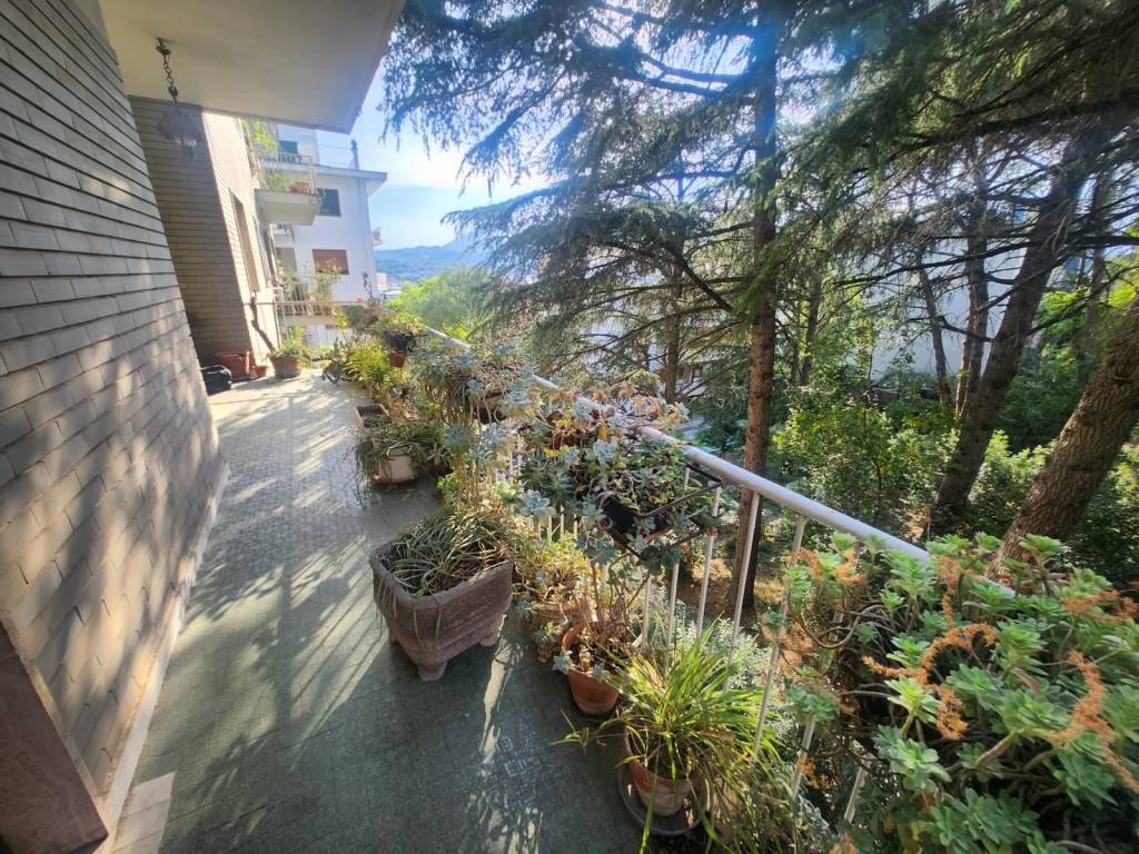 Appartamento a Benevento in Viale degli Atlantici - Foto 5