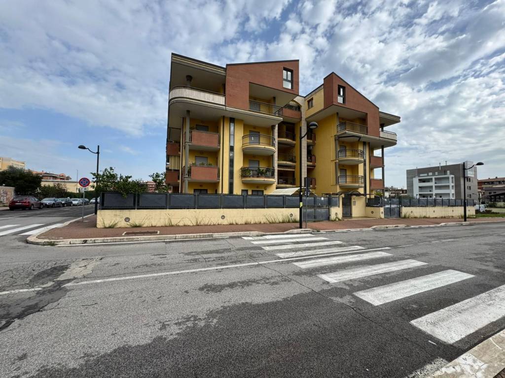 Appartamento a Aprilia in Via Enrico Fermi, 28 - Foto 2