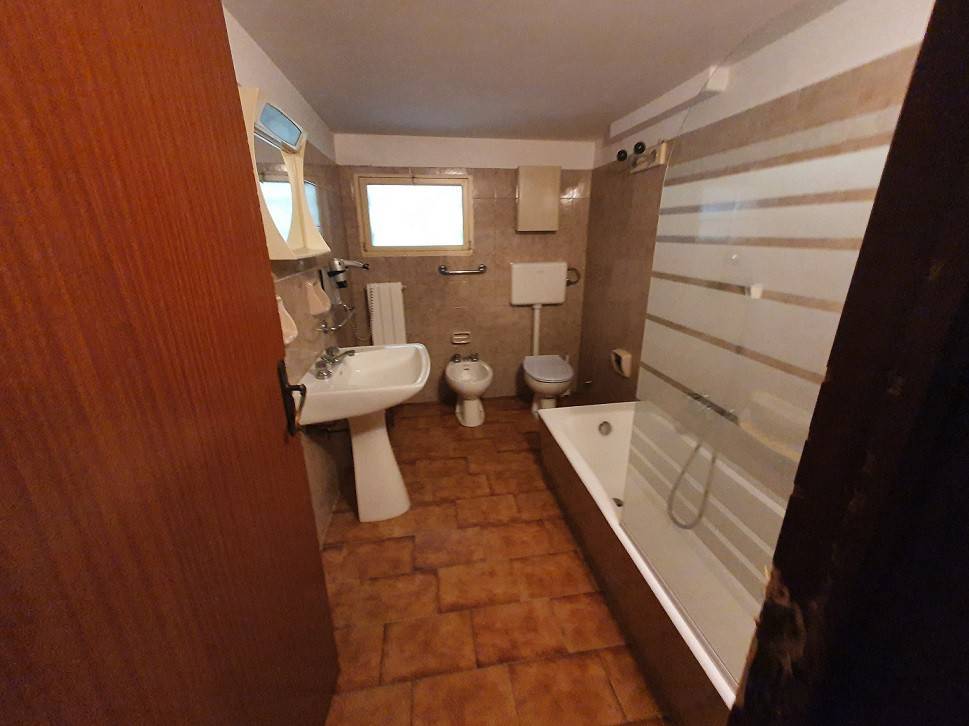 Villa a Parabita in Via Provinciale Collepasso - Foto 5