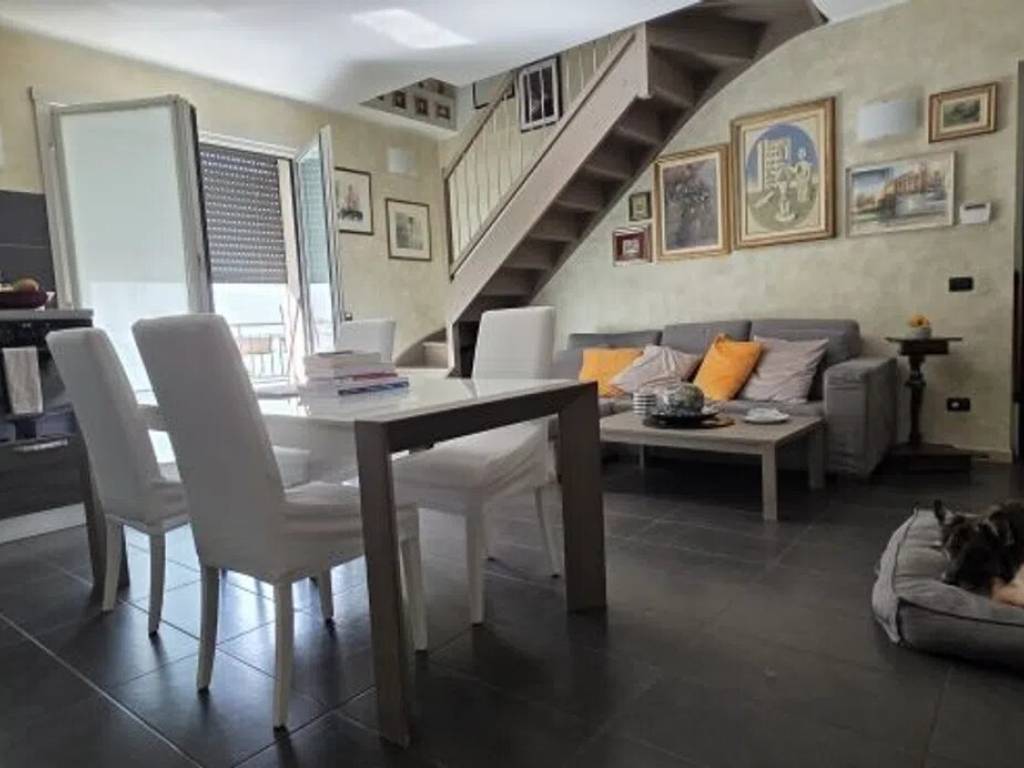 Appartamento a Varedo in Via Trento E Trieste, 2 - Foto 5