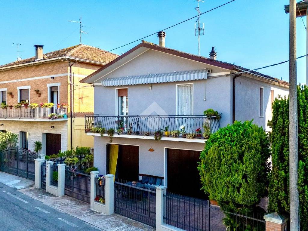Casa indipendente a Novellara in Via E. Pelgreffi, 22 - Foto 3