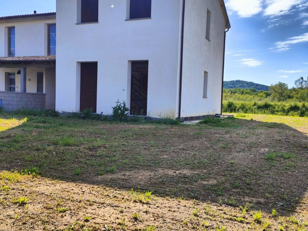 Appartamento a Bucine in Strada Comunale di Casanova - Foto 3