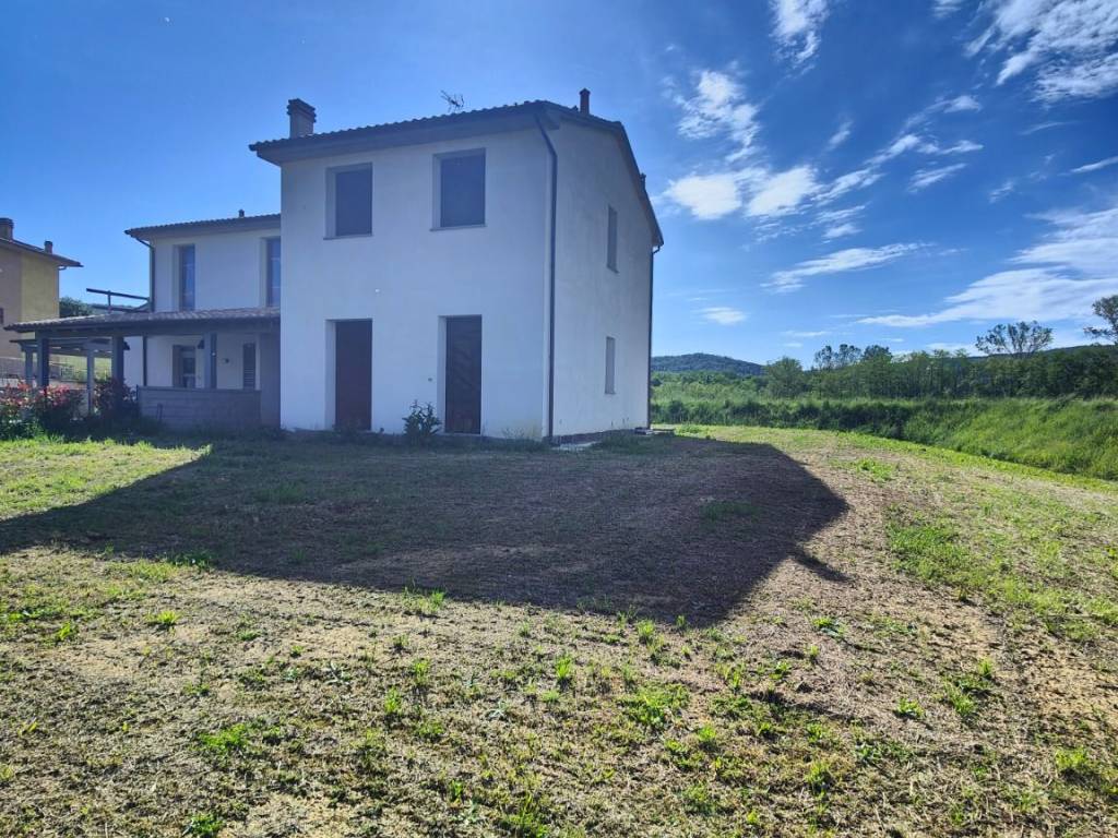 Appartamento a Bucine in Strada Comunale di Casanova - Foto 4