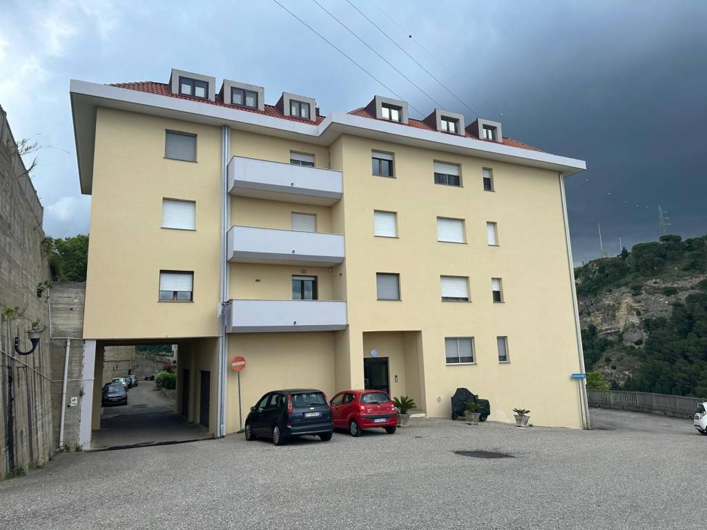 Appartamento a Catanzaro in Via Garibaldi Gariani - Foto 2