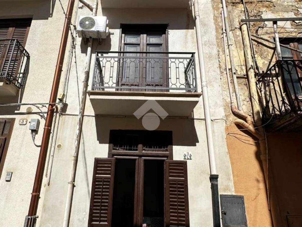 Casa indipendente a Castellammare del golfo in Via Giovanni Bovio, 3 - Foto 4