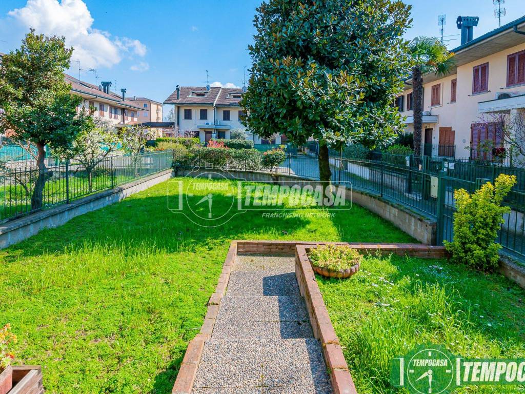 Villa a Salerano sul lambro in largo dosso ducale 26 - Foto 2