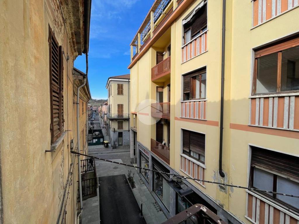 Palazzo / stabile a Nizza monferrato in Via Bona, 10 - Foto 2