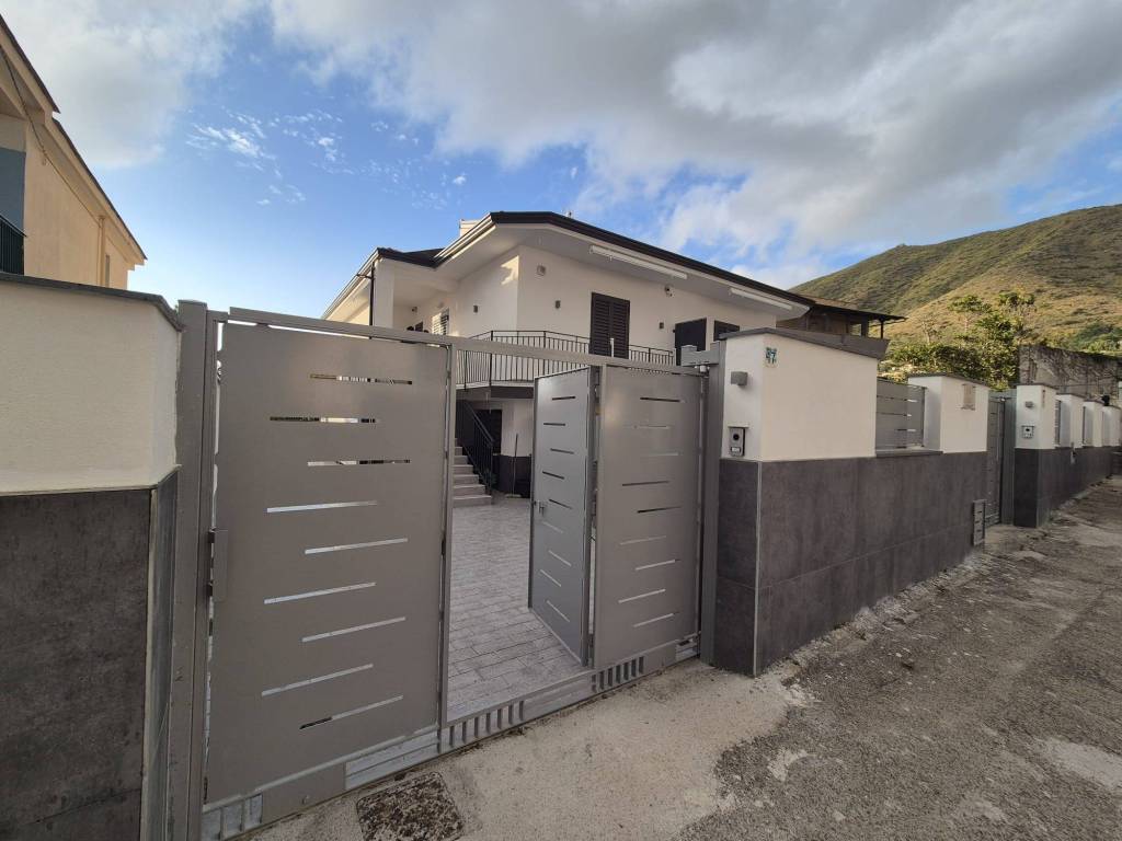 Villa a Sessa aurunca in Parco Privato Levagnole, 67 - Foto 2