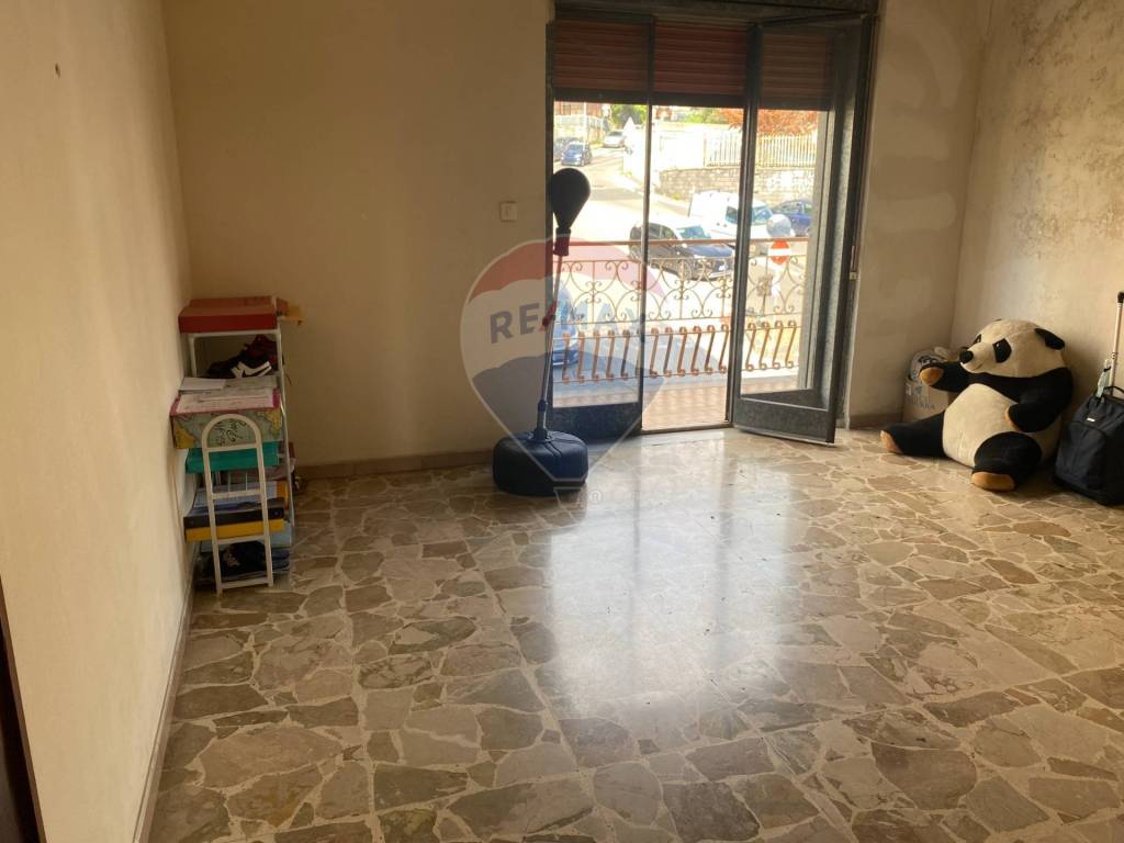 Appartamento a San giovanni la punta in via madonna delle lacrime - Foto 4