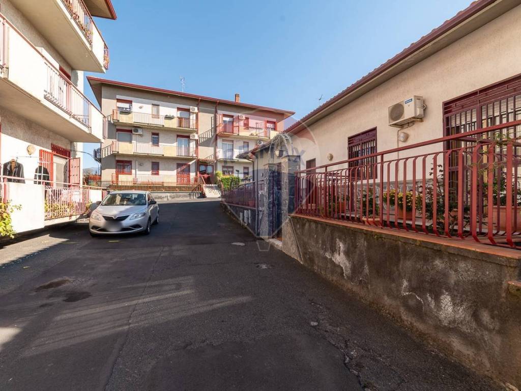Casa indipendente a Mascalucia in VIA CALVARIO - Foto 4