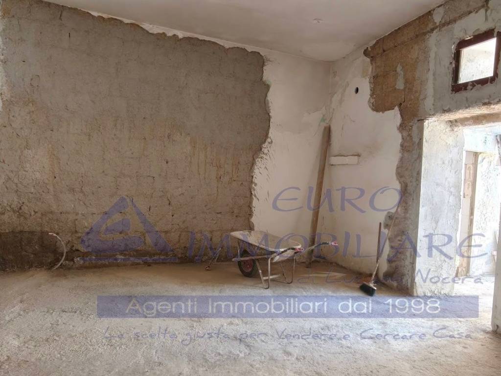 Villa a Maddaloni in Via Carrarone, 36 - Foto 3