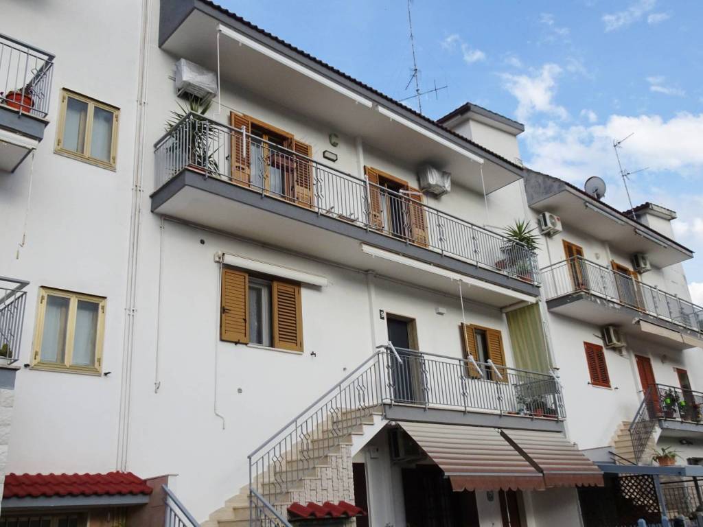 Appartamento a Palo del colle in Via Carlo Levi, 5 - Foto 2