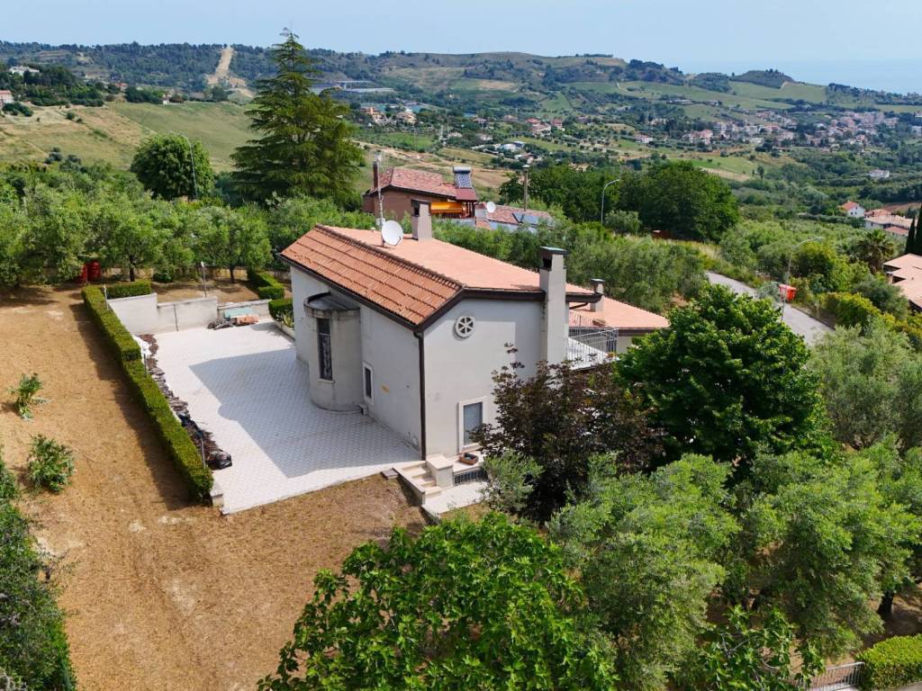 Villa a San benedetto del tronto in Via Dei Tigli, 6 - Foto 4