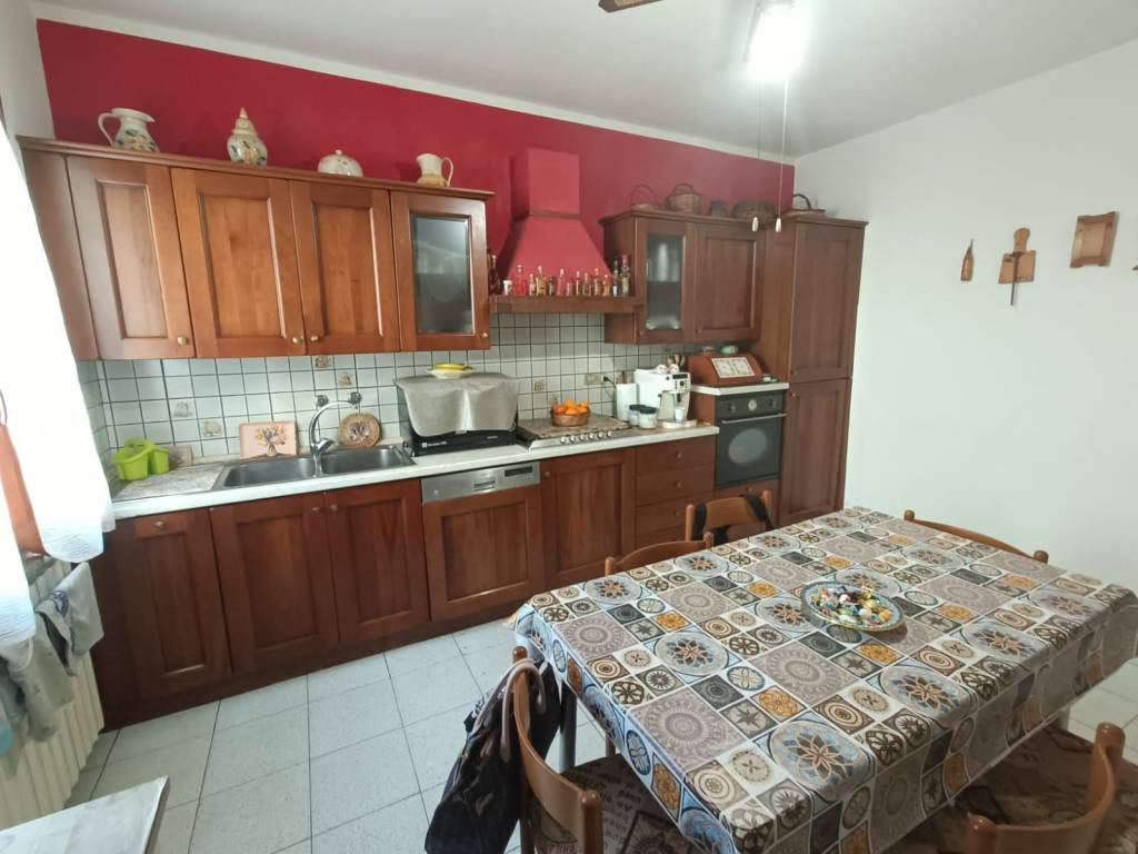 Casa indipendente a Castelnovo di sotto in Via Alberici - Foto 2