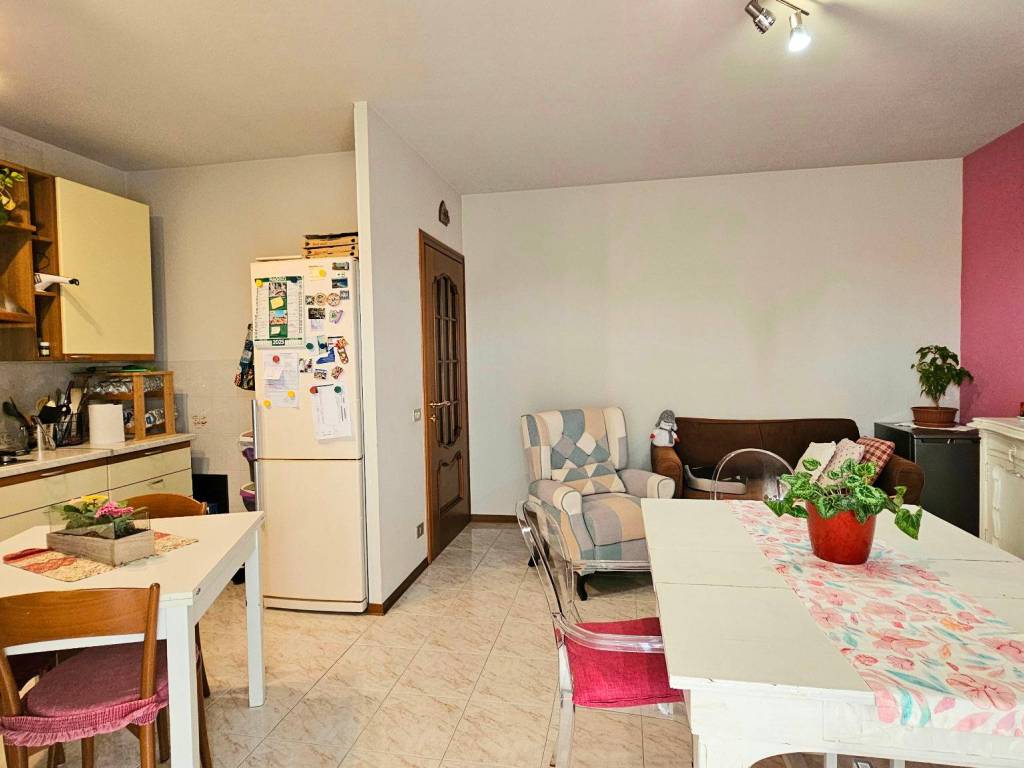 Appartamento a Cossato in Viale Giancarlo Pajetta, 29 - Foto 4