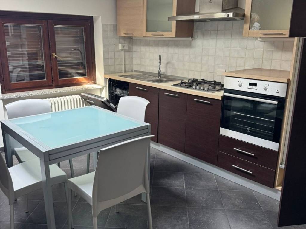 Appartamento a Guanzate in Via Saldarini Castelli - Foto 4