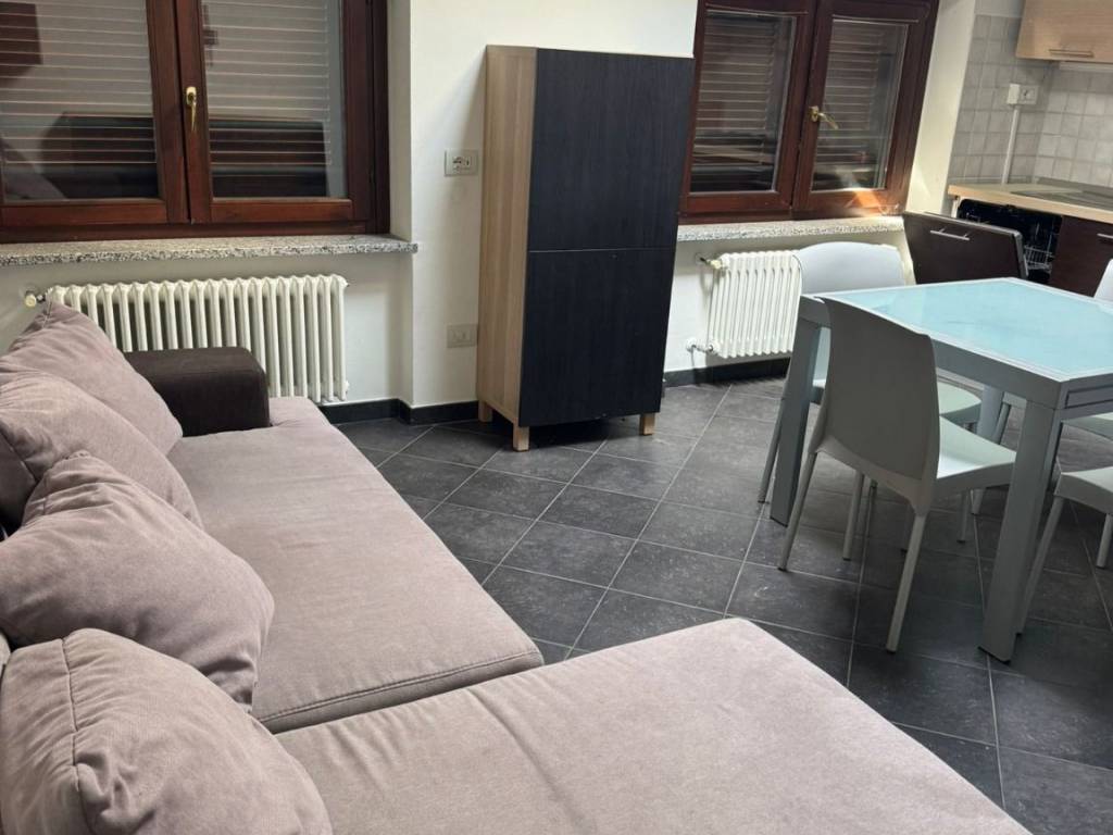 Appartamento a Guanzate in Via Saldarini Castelli - Foto 5