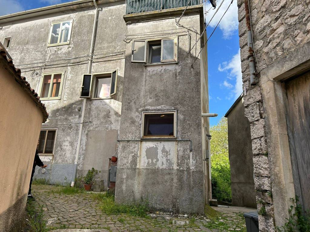 Casa indipendente a Sessano del molise in Via Pescocupo - Foto 3