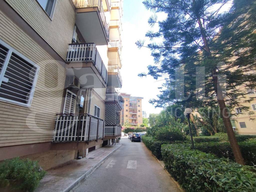 Appartamento a Bari in Viale De Laurentis - Foto 5