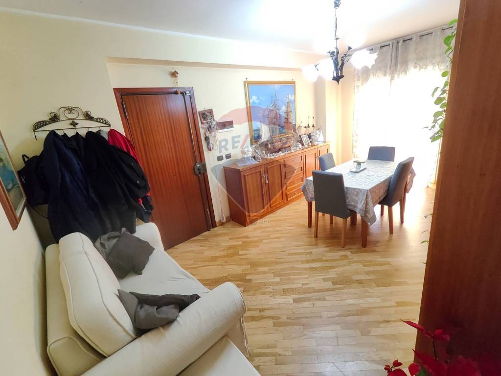 Appartamento a Gravina di catania in Via Guglielmo Oberdan, 12 - Foto 2