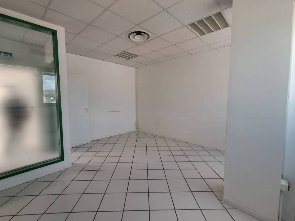 Immobile a Ascoli piceno in via del commercio - Foto 4