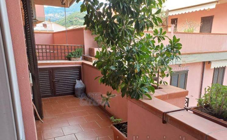 Appartamento a Marciana marina in Viale Llewelyn Lloyd, 6 - Foto 2