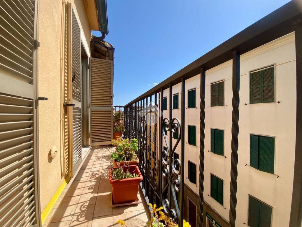 Appartamento a Grotte di castro in Piazza Camillo Benso Conte di Cavour, 24 - Foto 3